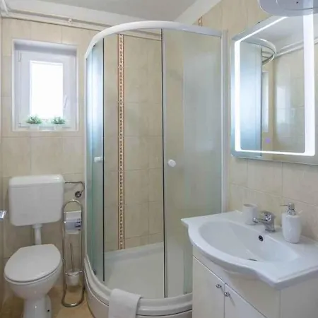 In 7946 Apartman Biograd Na Moru