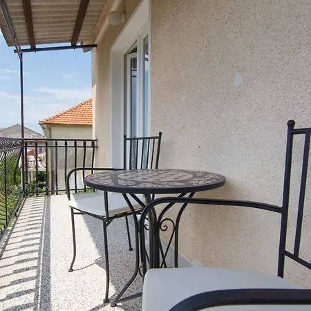 Apartman In 7946 *