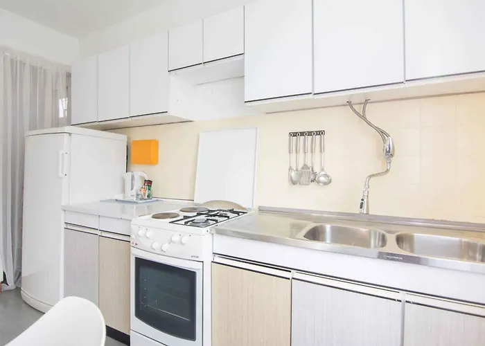 Apartment In 7946 Biograd Na Moru