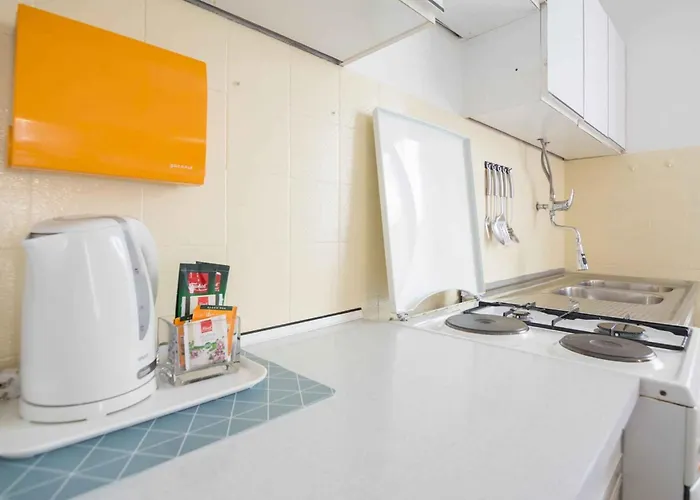 In 7946 Apartment *