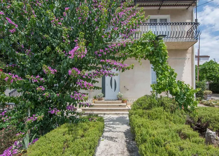 In 7946 Apartment Biograd Na Moru